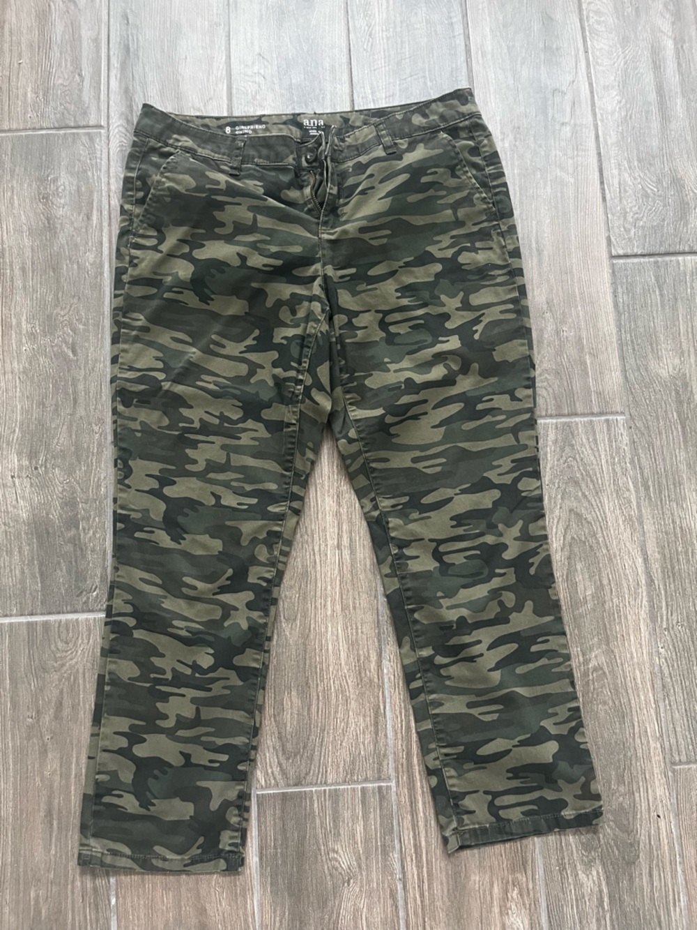a.n.a Women's Camo Pants in Olive & Dark Green